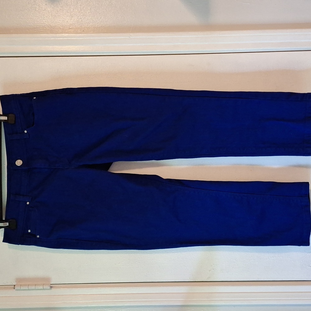 White House Black Market Capri Jeans